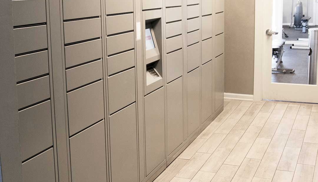 Touch-Free-Package-Lockers